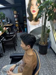 -藤野造型专业烫染接发