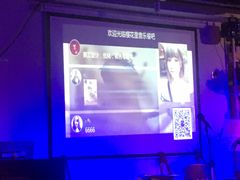 -樱花里音乐餐吧·牛扒椰子鸡(东圃店)