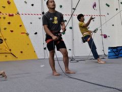 -问山MountQuest攀岩馆