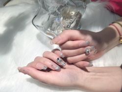 -天生爱美甲