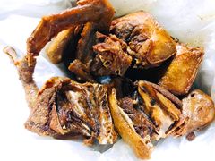 秘制盐焗乳鸽-侠成水上农庄(工业大道店)