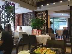 大堂-山泉公馆酒家(广州东站店)