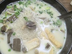-津津老鸭粉丝馆(正东路店)