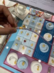 -周大福CHOW TAI FOOK(浦东八佰伴店)