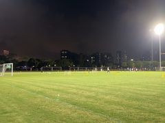 -Riverside河畔少儿足球培训(前滩店)