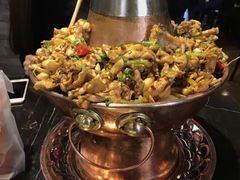 -巴四老城区炭火蛙锅(张江店)