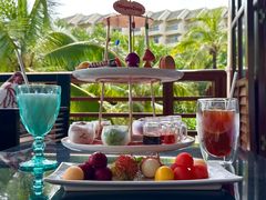 -亚龙湾喜来登·美景台大堂吧