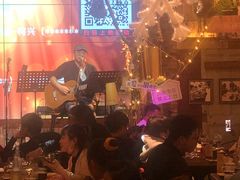 -胡桐里音乐酒馆(孝南店)