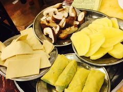 -月圆火锅(宁海东路二店)