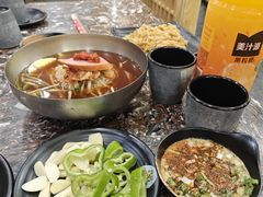 -啊美丽炭火烤肉(滑翔一店)