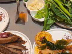 -黑金·寻焰自助百汇·烤肉·火锅(中街店)