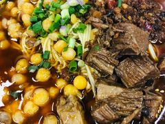 -渝之汇牛肉豌杂面