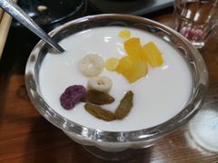 酸奶水果捞-丽江庭院·云南野生菌·海鲜火锅(鼓楼四合院店)