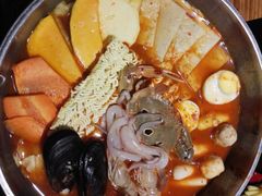 -辛明堂洞韩式芝士年糕火锅(万达店)