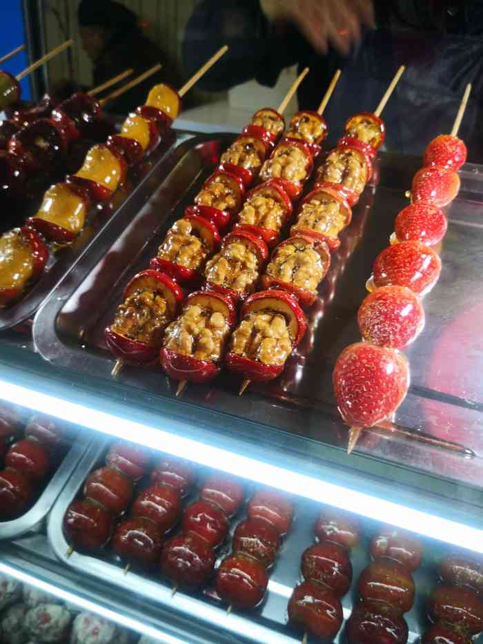 冰糖葫芦烤红薯-"这家的烤红薯真的超好吃!超好吃!超好吃!