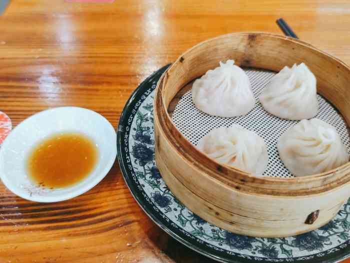 同茂兴面菜馆(春申店"中午路过春,肚子有点小饿,正好看见同茂兴.