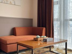 -武汉武昌站街道口华美达安可酒店