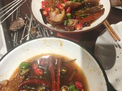 -三个大叔烤羊肉串·歌手驻唱·碳烤鲜肉(西三旗店)