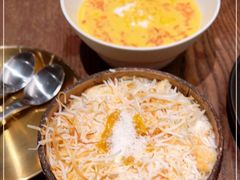 -SHAN山(前滩太古里店)