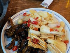 -湘聚南县土菜馆(龙山二路店)