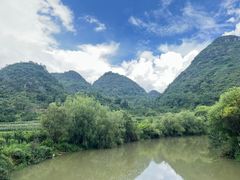 -高荡千年布依古寨旅游景区
