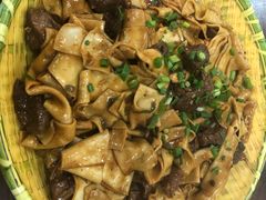 -壹阁胡羊焖饼(特色小吃街店)