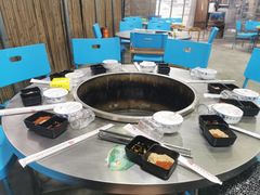 -彝人部落火盆烧烤(原内环足球场店)