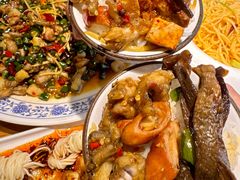 -小三峡食府(西五路店)