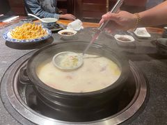 -大匠工房古船木艺术餐厅·猪肚鸡专门店(长白仙岛店)