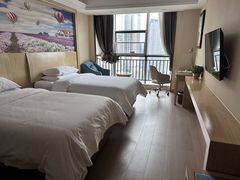 -维也纳酒店(重庆西站巴国城店)