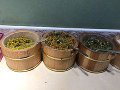 自助小菜-丽丽三鲜螺蛳粉(田林路店)