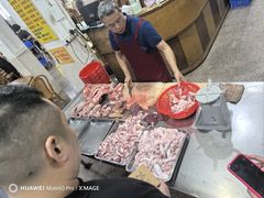 -标记美食新鲜猪杂(兴南大道店)