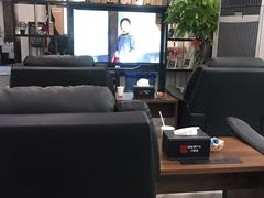 -上海华裕比亚迪4S店