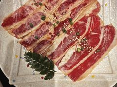-山川小町·极番烧肉(新地假日广场店)
