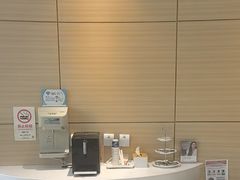 -瑞尔齿科(上海长风大悦城店)