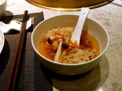 -余欢领鲜火锅(新街口店)