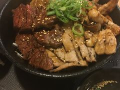 -難波肉劇場