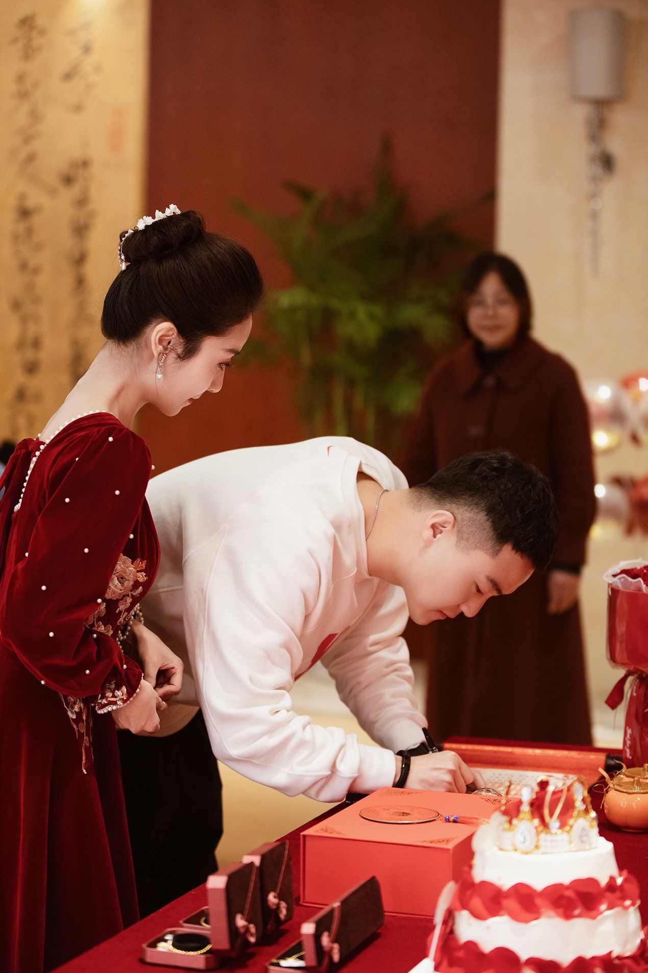 我们的订婚仪式!