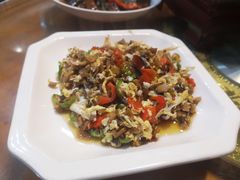 -临江餐馆二楼美食部落