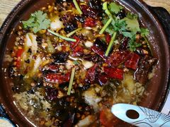 酸菜鱼片-十吉老砂锅(天生丽街生活馆店)