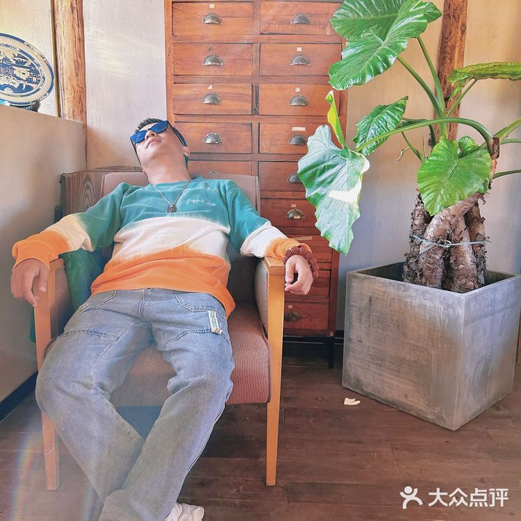 束河古镇复古咖啡店📸-虎牙咖啡馆