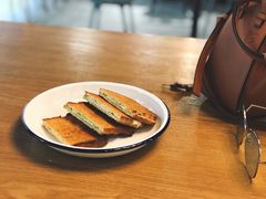 咖椰吐司-HELLO 27 意面·沙拉·帕尼尼