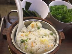 土豆焖饭-滇香肴·云南菜蒸汽石锅鱼(云南北路店)