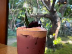 -Chom Cafe and Restaurant