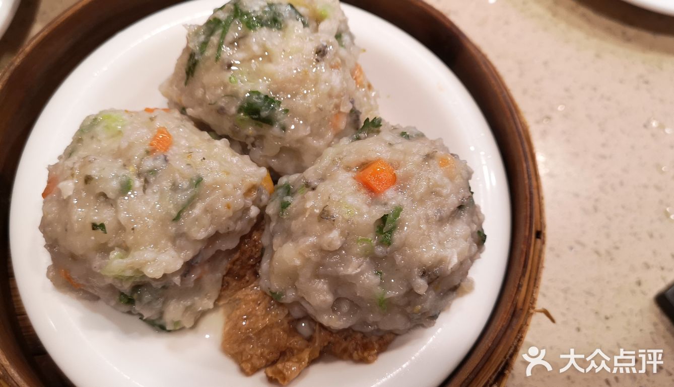 点都德