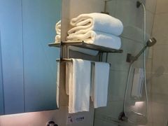 -卡罗酒店(东门晒布地铁站店)