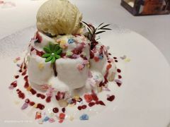 蓝莓香蕉塔-巴特餐饮6加1音乐餐吧·新疆菜