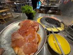 -猪掌柜韩国烤肉(六折店)