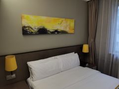 -如家精选酒店(兰州张掖路西关地铁站中山桥店)