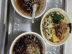 -洪记凉米线(新兴路店)
